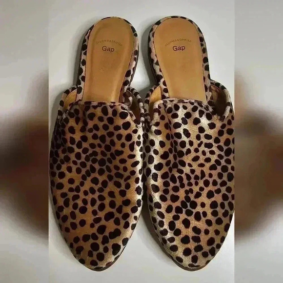 Gap Cheetah Leopard Animal Print Velour Velvet Mule Slip Ons Women's Size 6 - Picture 1 of 7